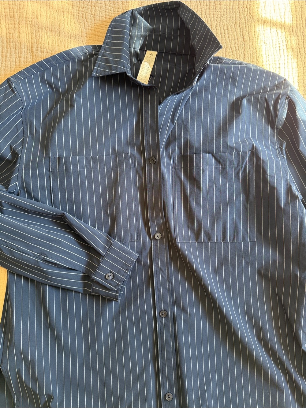 Alo Women’s Navy Pin Stripe Oversize Button Down M